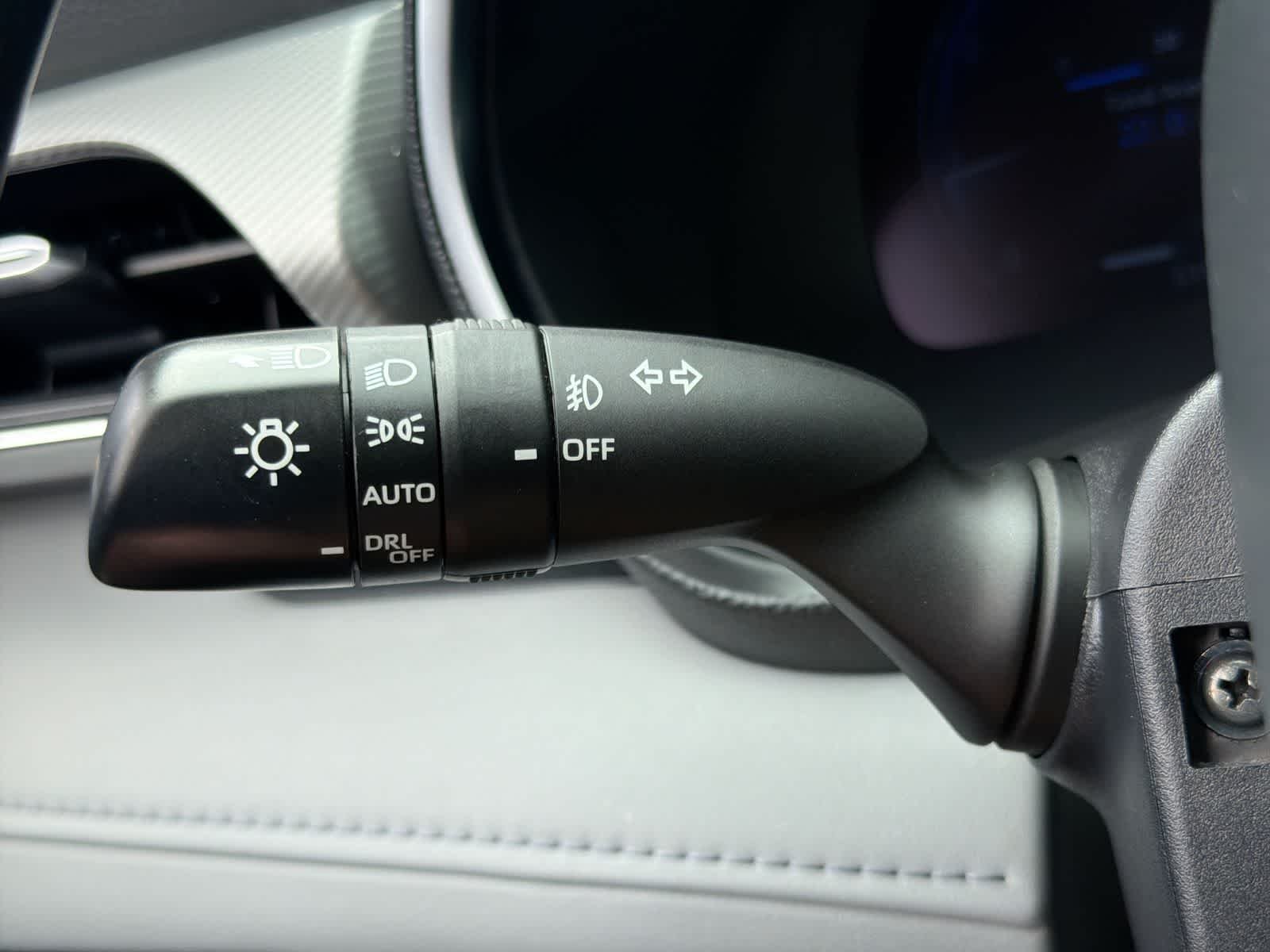 Used 2023 Wind Chill Pearl Toyota Platinum image 28