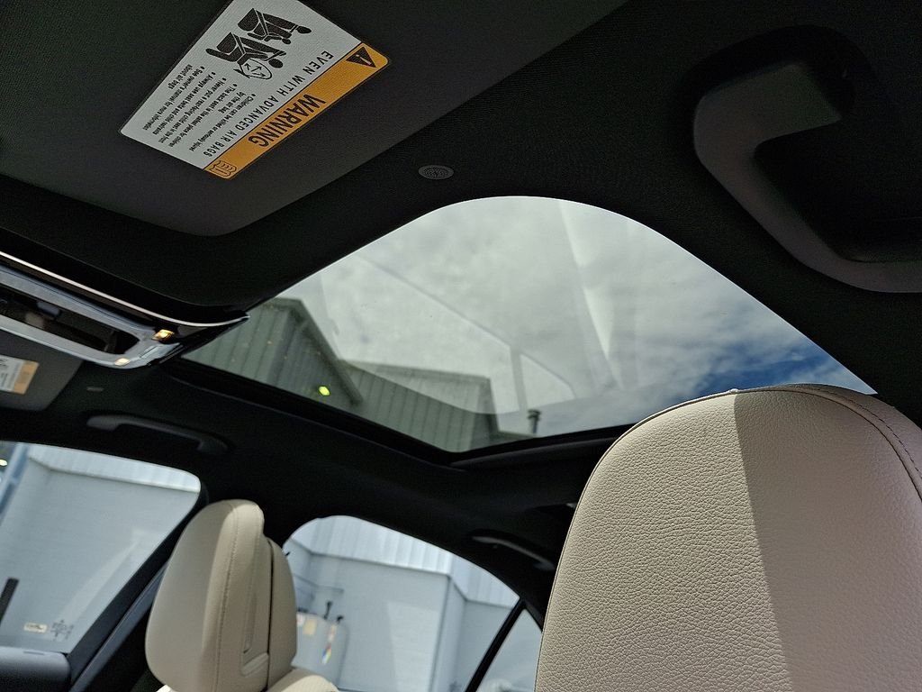 2025 Mercedes-Benz C-Class Sedan C 300 - Photo 11