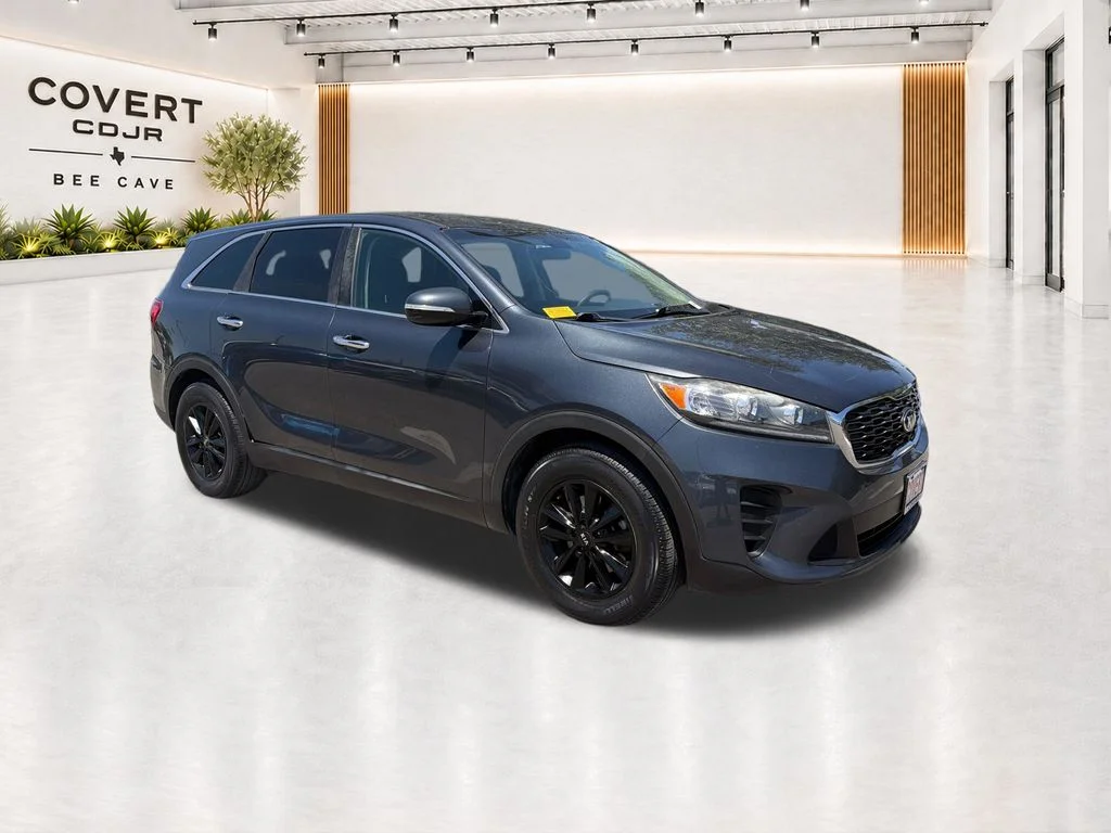 Used 2020 Gray Kia LX image 1
