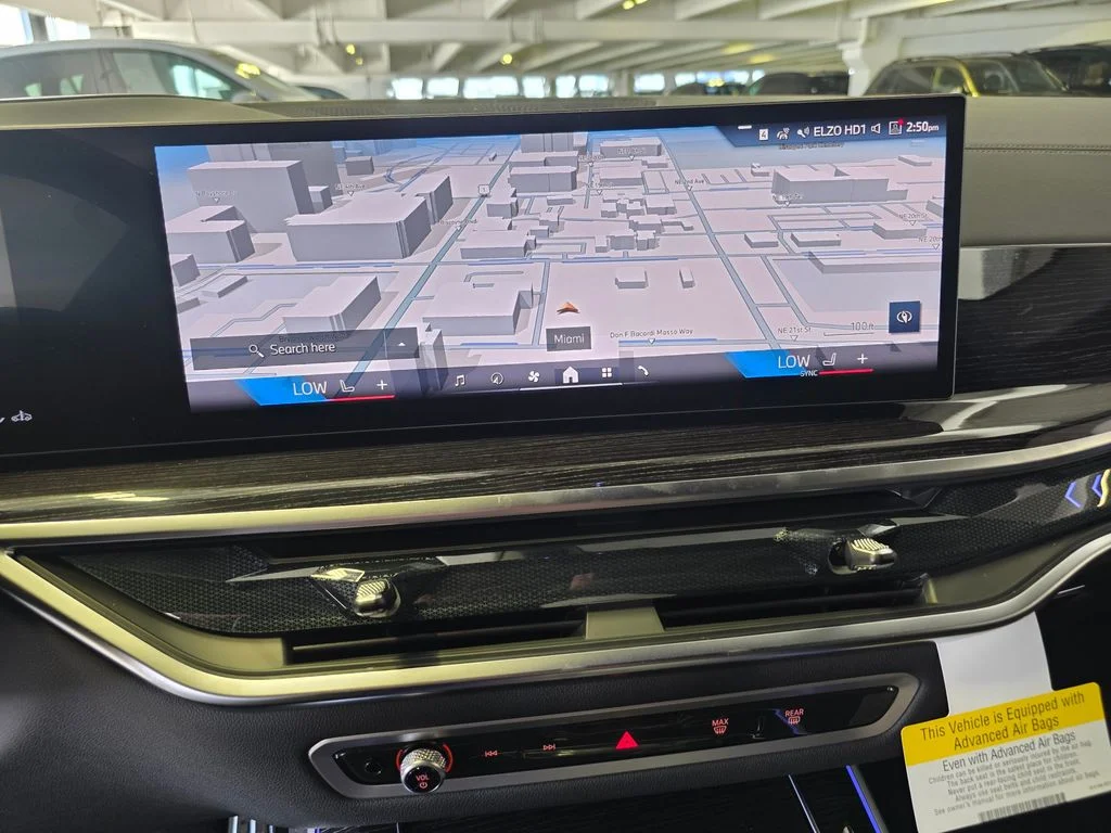 New 2026 Manhattan Green Metallic BMW sDrive40i image 22