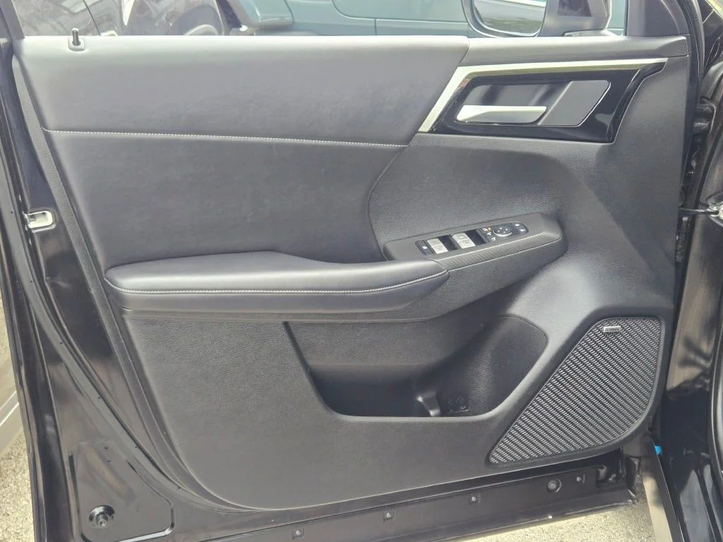 Certified Used 2025 Blue Mitsubishi SE image 16
