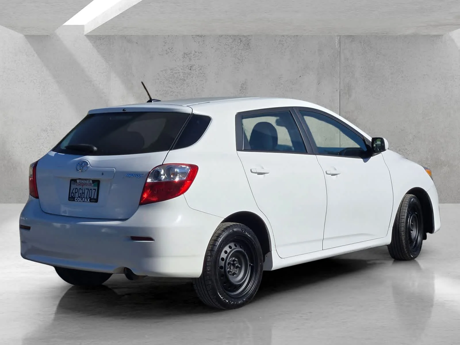 Used 2011  Toyota  image 4