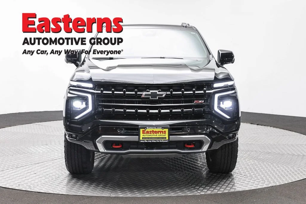 Used 2025 Black Chevrolet Z71 image 2