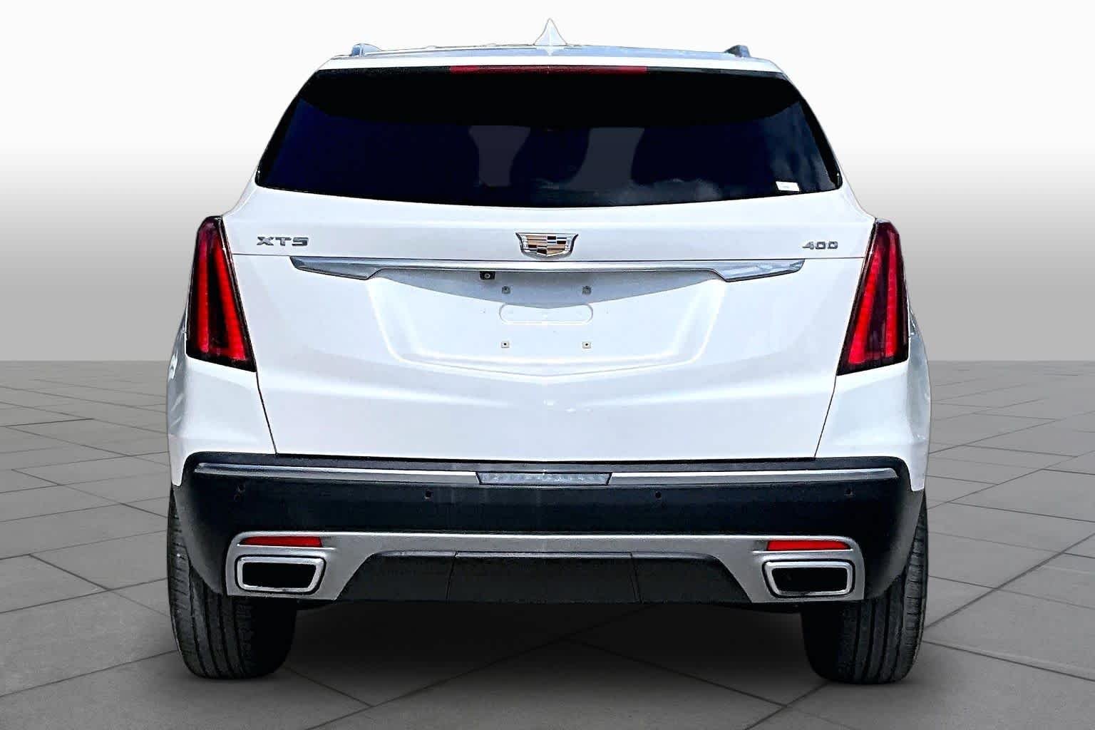 Used 2020 Crystal White Tricoat Cadillac Premium Luxury FWD image 5