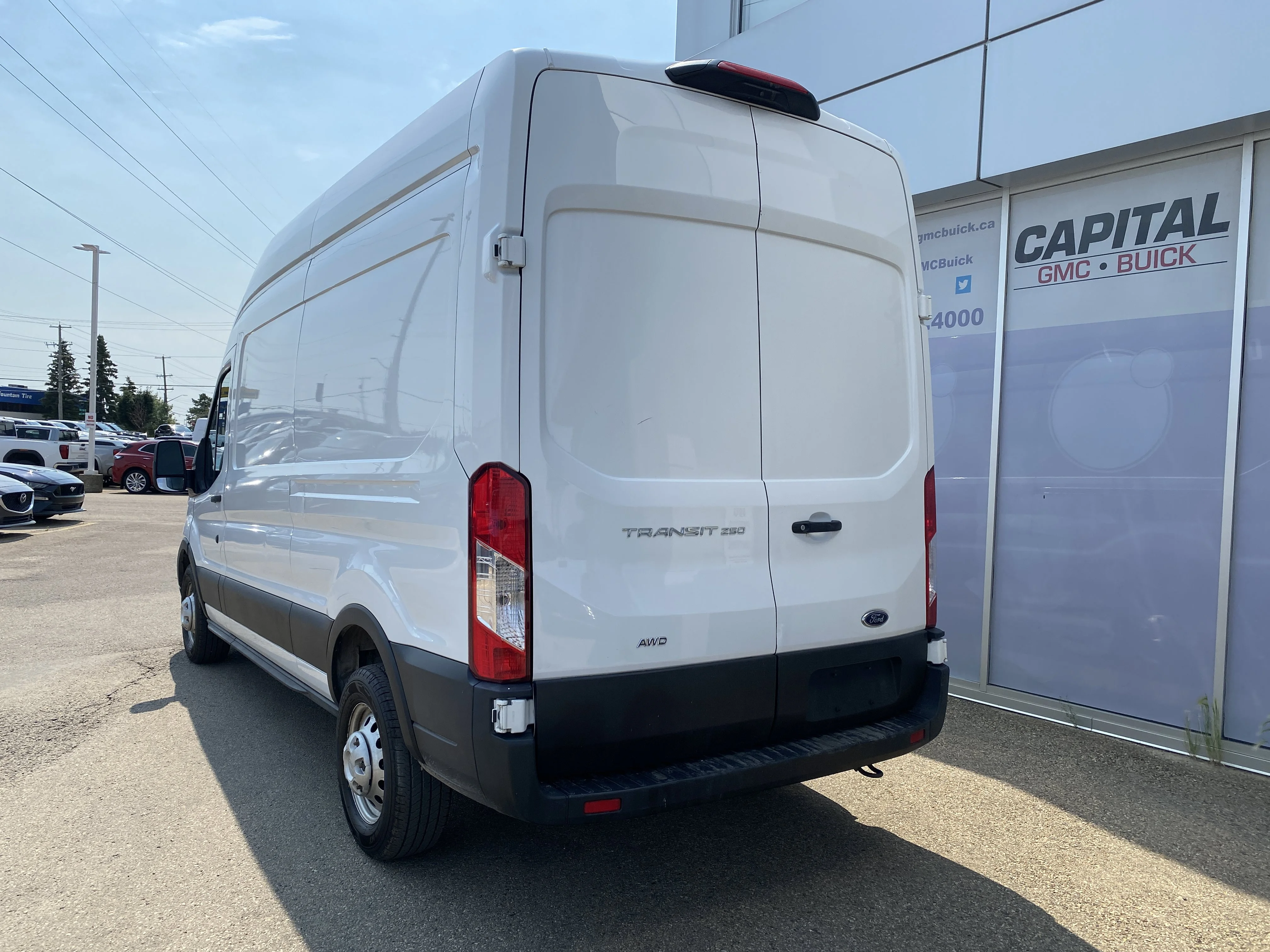 Certified Used 2023 Oxford White Ford AWD image 3
