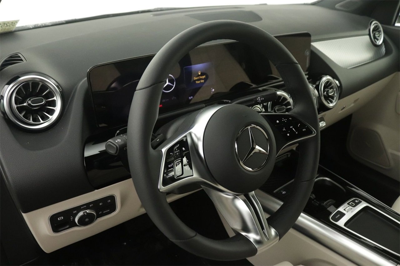 2026 Mercedes Benz GLA 250 photo 4