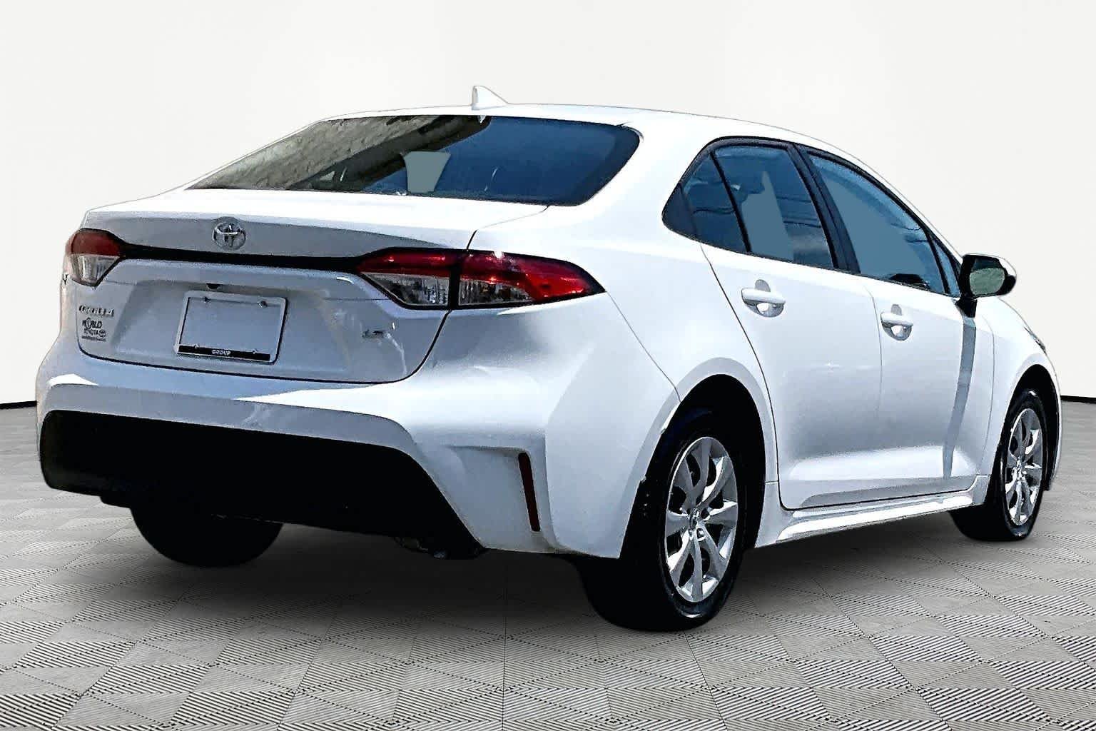 Used 2026 Ice Cap Toyota LE image 13