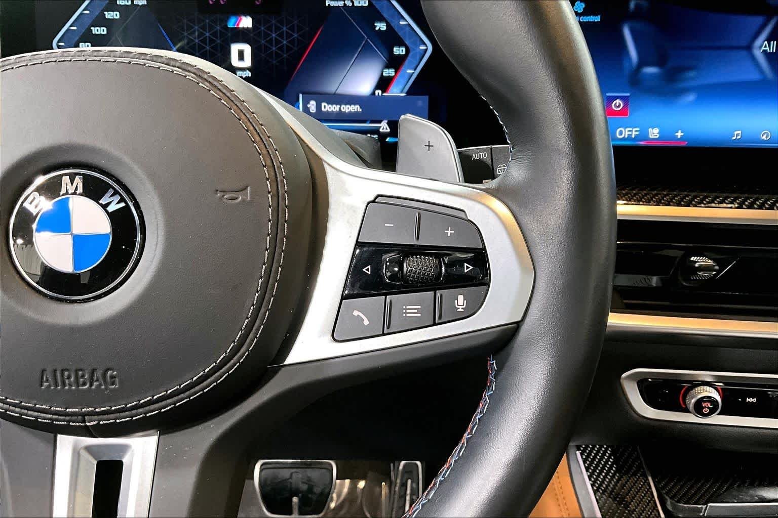 Used 2025 Skyscraper Grey Metallic BMW M60i image 44