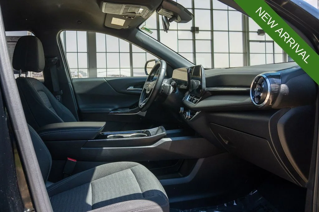 Used 2025 Black Chevrolet LT image 26