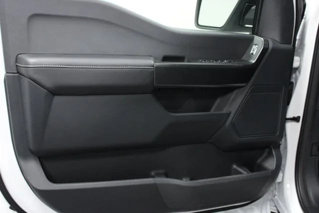 New 2026 Oxford White Ford STX® image 33