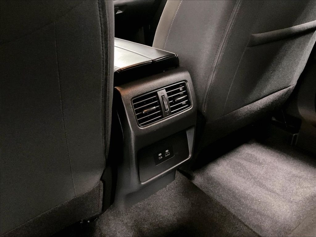 Used 2023 Silver Nissan SV image 28