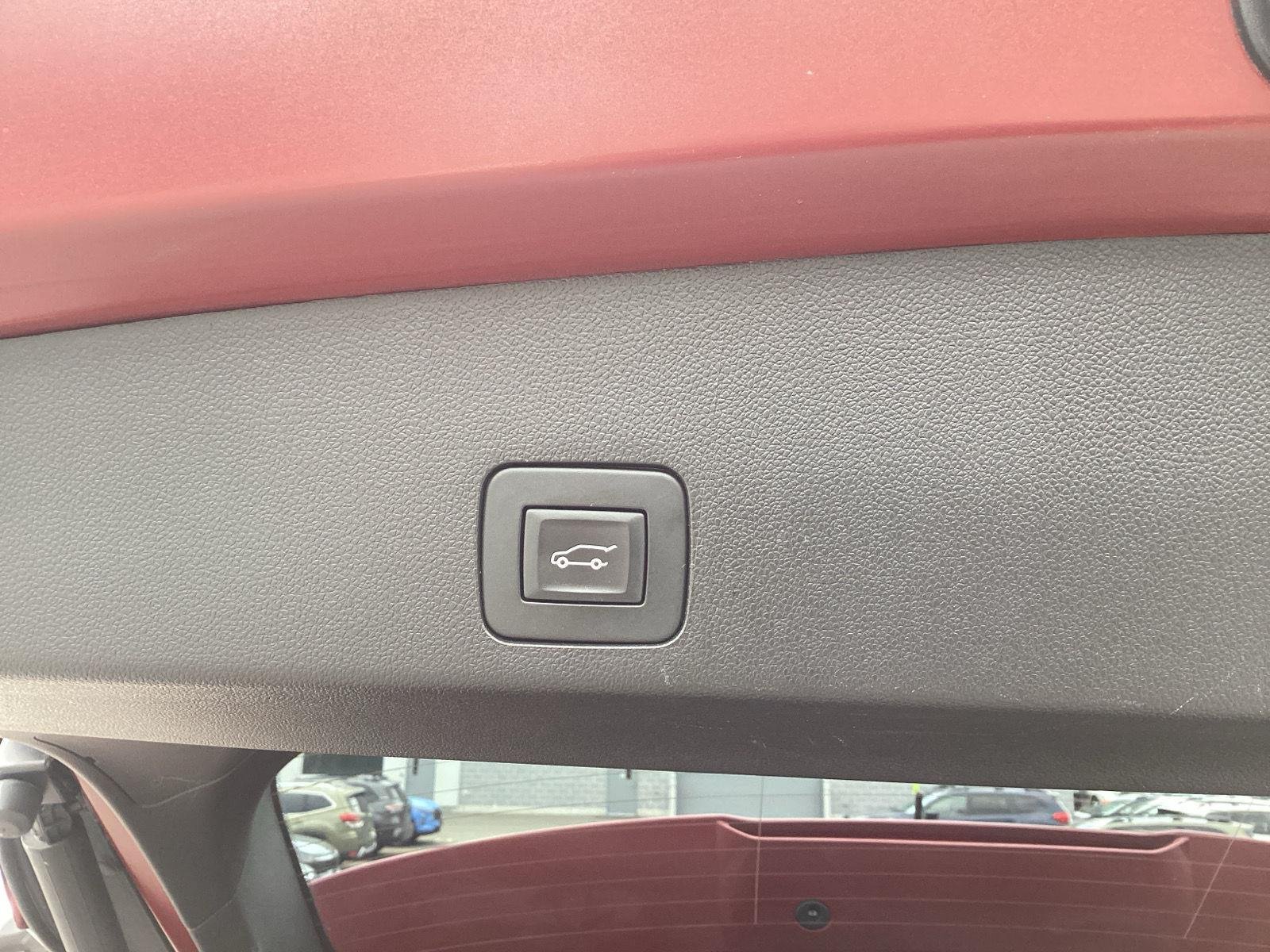 Used 2023 Cinnabar Metallic Buick Essence image 8