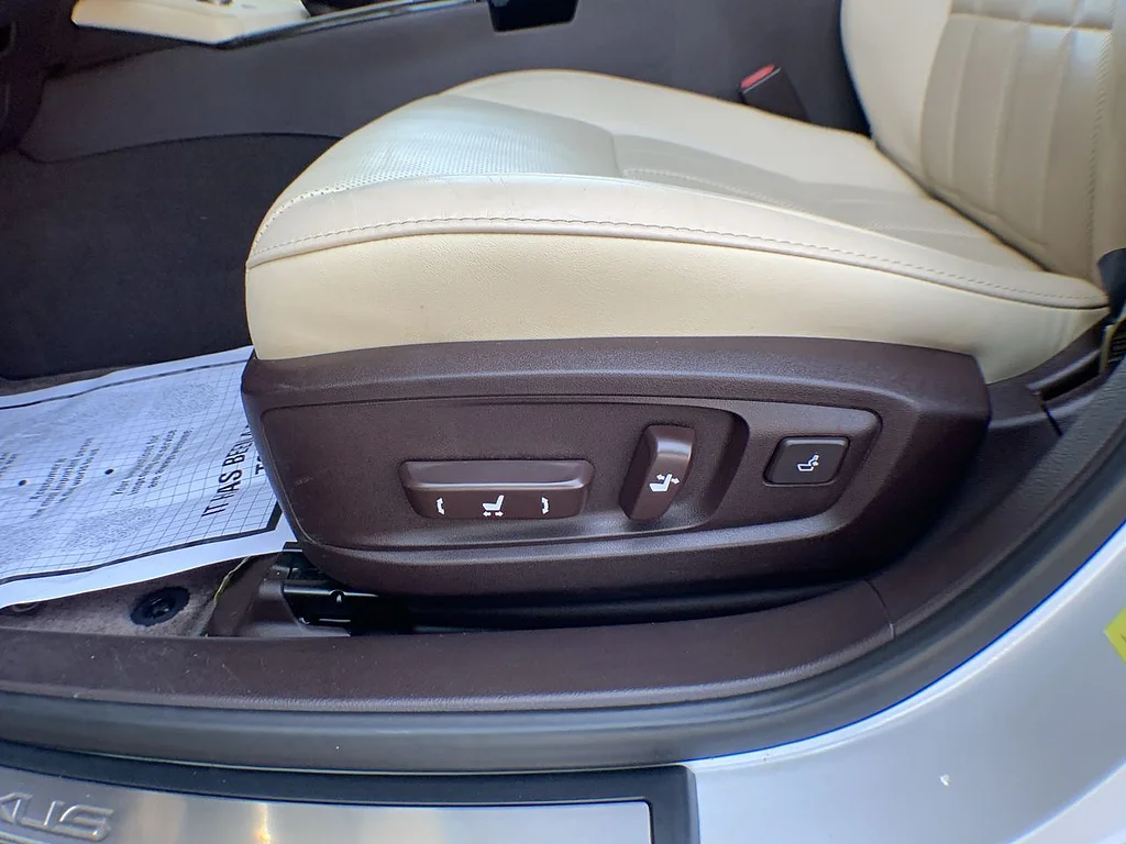 Used 2018 Eminent White Pearl Lexus 350 image 12