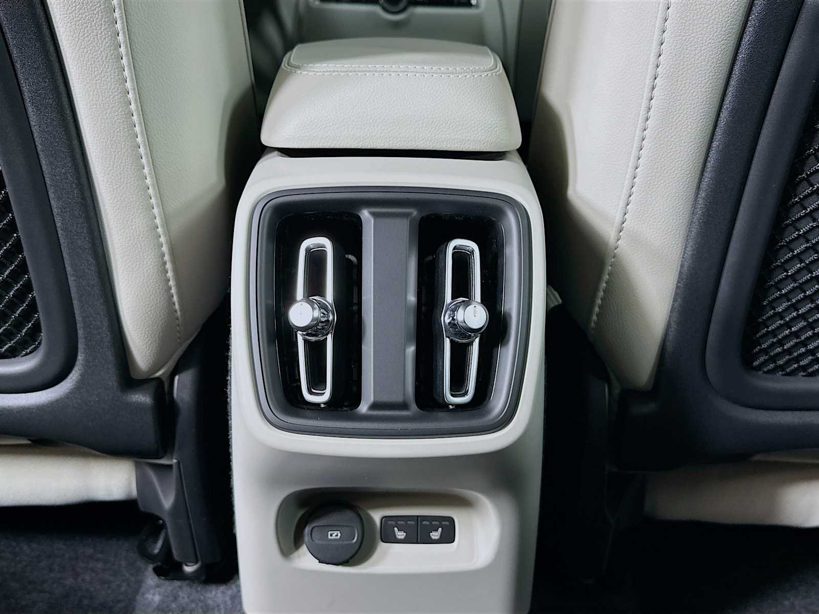 New 2026 Cloud Blue Volvo Ultra image 23