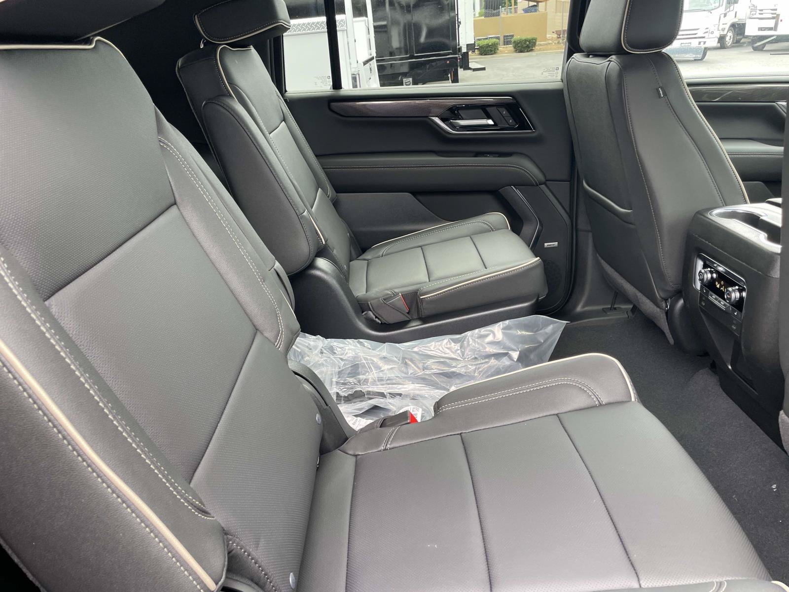 2026 GMC Yukon XL Elevation - Photo 27