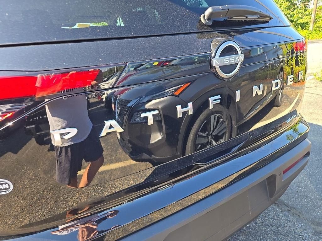 Used 2024 Black Nissan S image 8