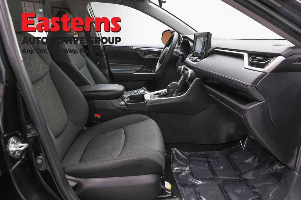 Used 2021 Black Toyota XLE image 23