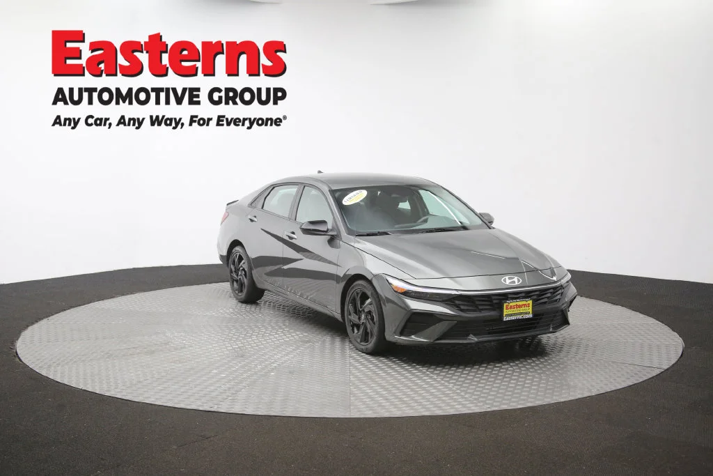 Used 2026 Gray Hyundai SEL Sport image 50