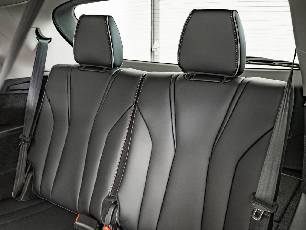 New 2026 Liquid Carbon Metallic Acura Advance Package image 46