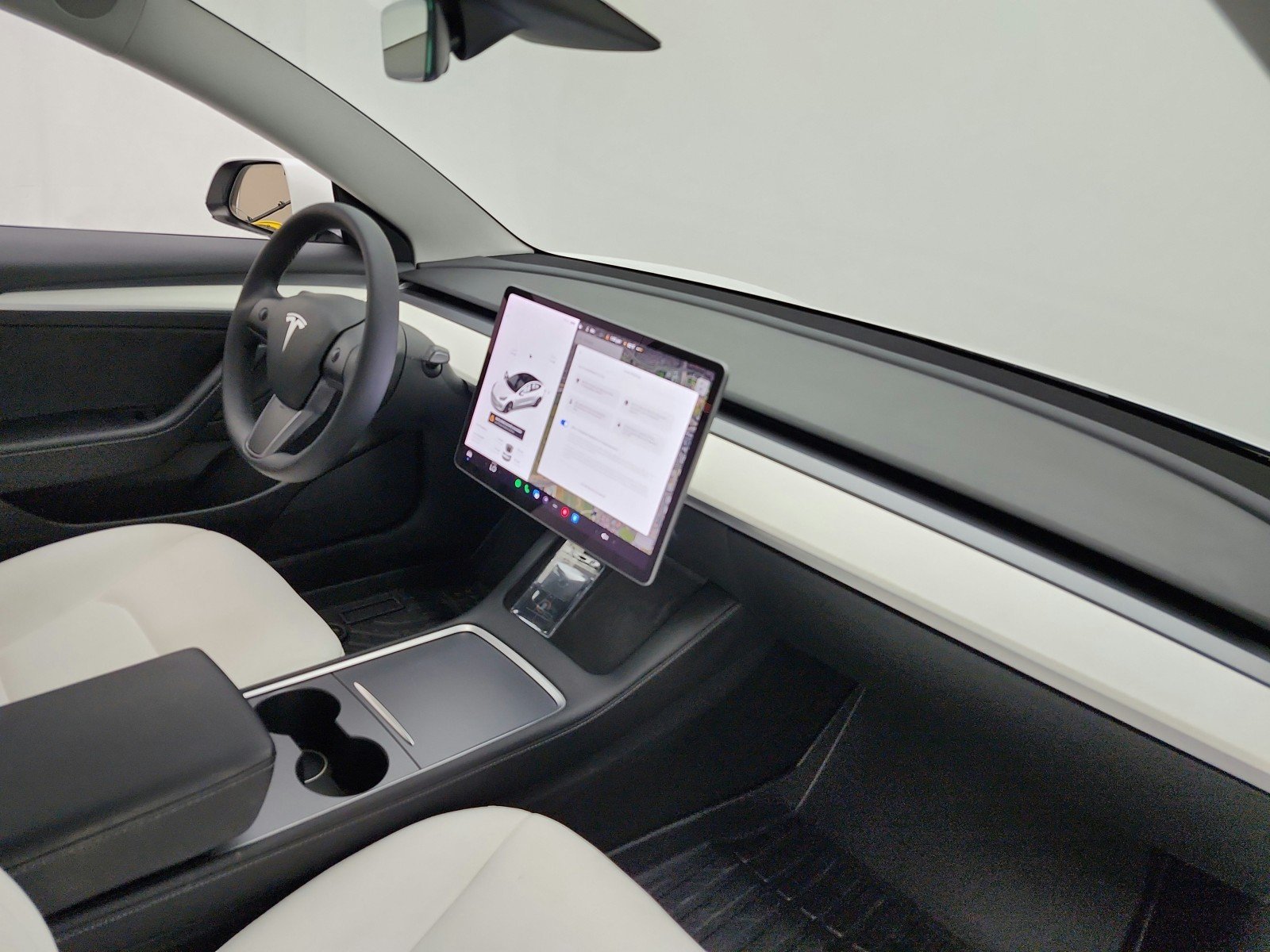 Used 2021 Pearl White Multi-Coat Tesla Standard Range Plus RWD image 17