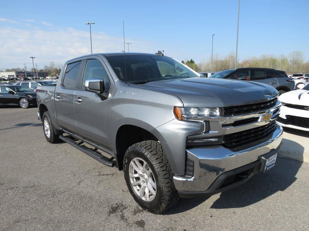Used 2022 Steel Metallic Chevrolet LT image 2