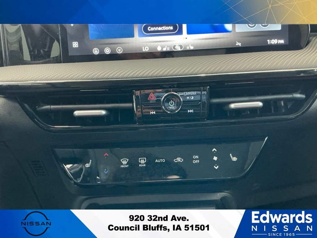 Used 2026 Gray Nissan SR image 22