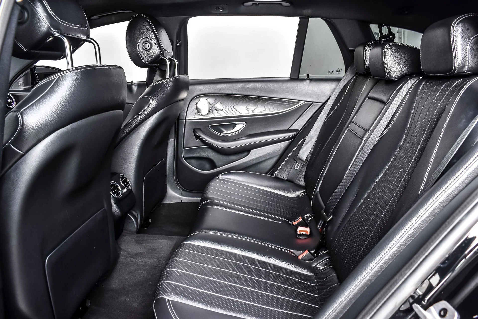 Used 2023 Black Mercedes-Benz E 450 image 21