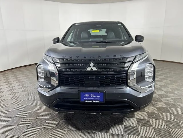 Used 2024 Mitsubishi Outlander SE Black Edition with VIN JA4J4VA89RZ055821 for sale in Shakopee, Minnesota