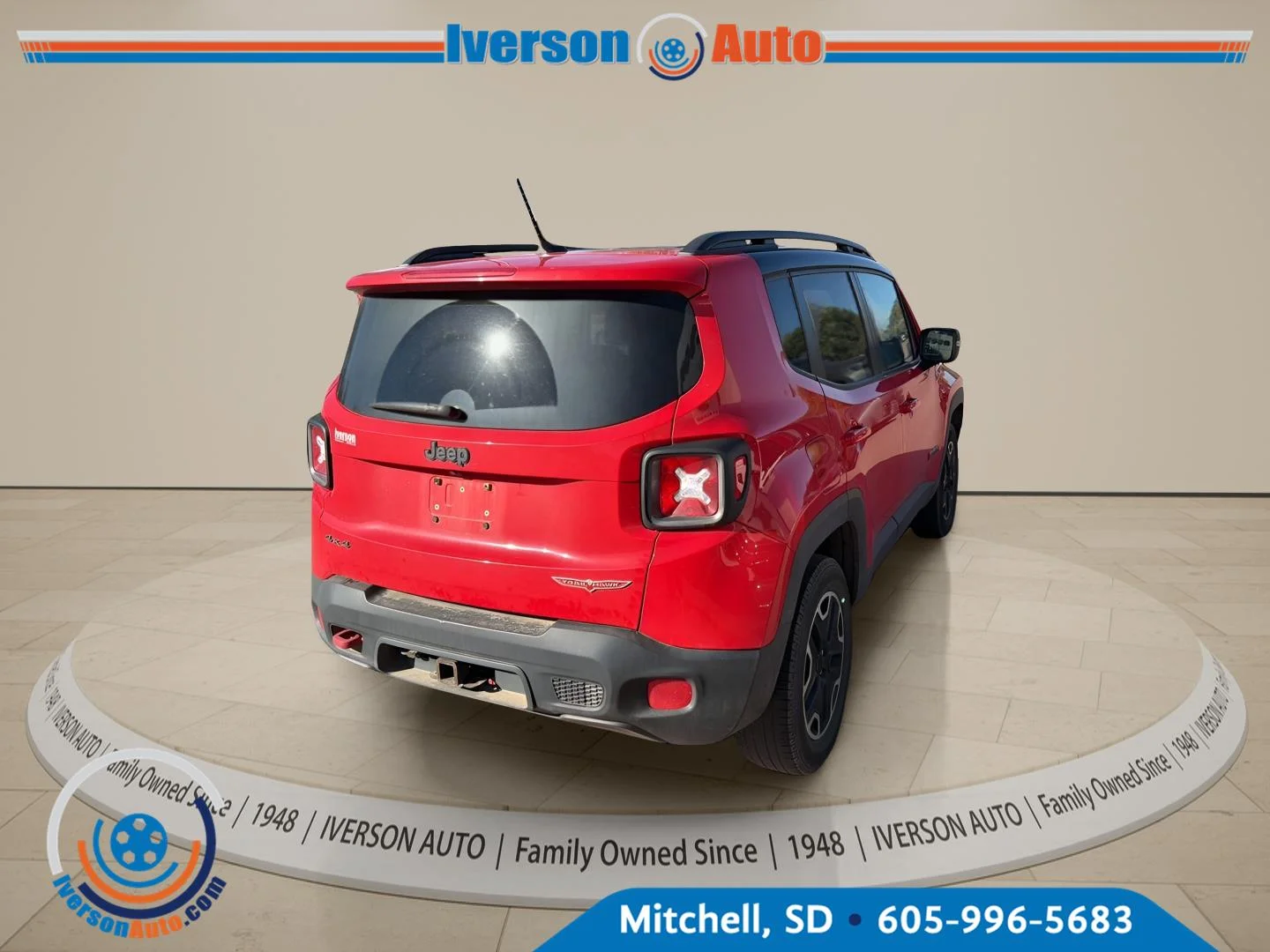 Used 2016 Colorado Red Jeep Trailhawk image 4