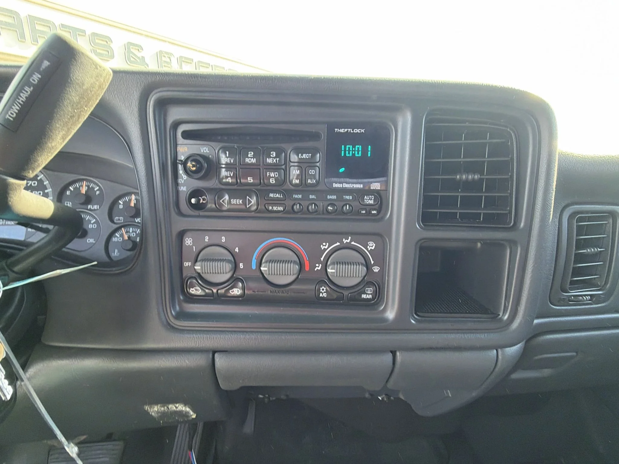 Used 2002 Gold GMC SLE image 29