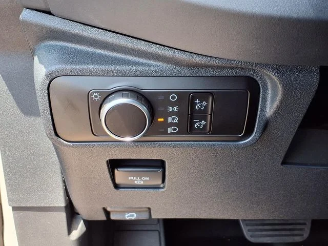 New 2026 Avalanche Gray Ford Badlands image 11