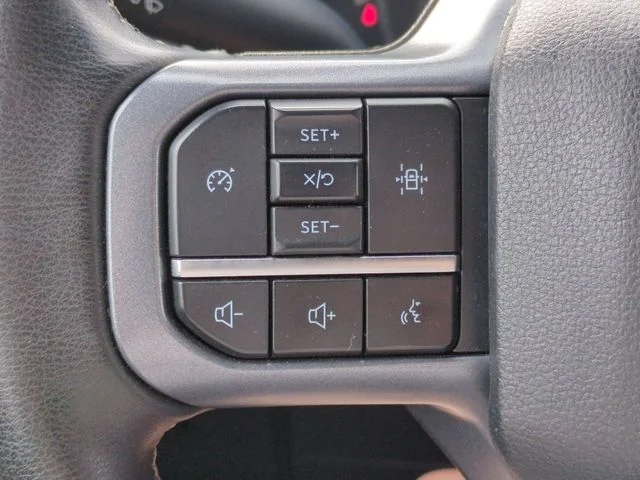 Used 2023 Black Ford XLT image 16