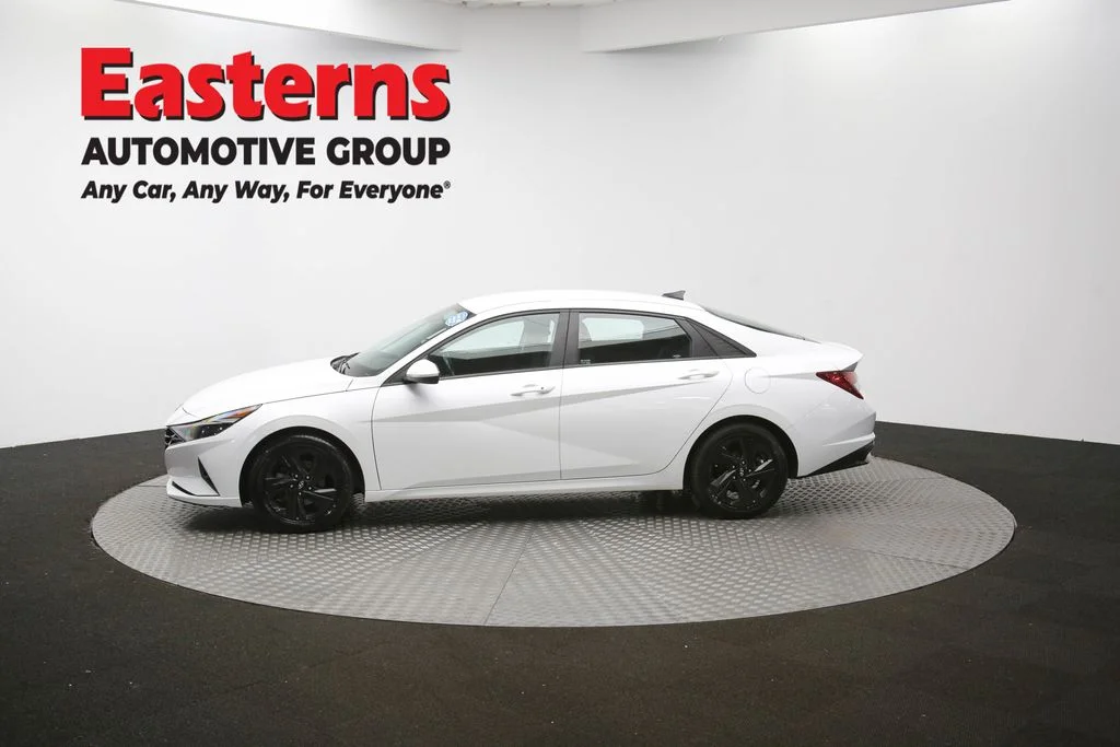 Used 2022 White Hyundai SEL image 58