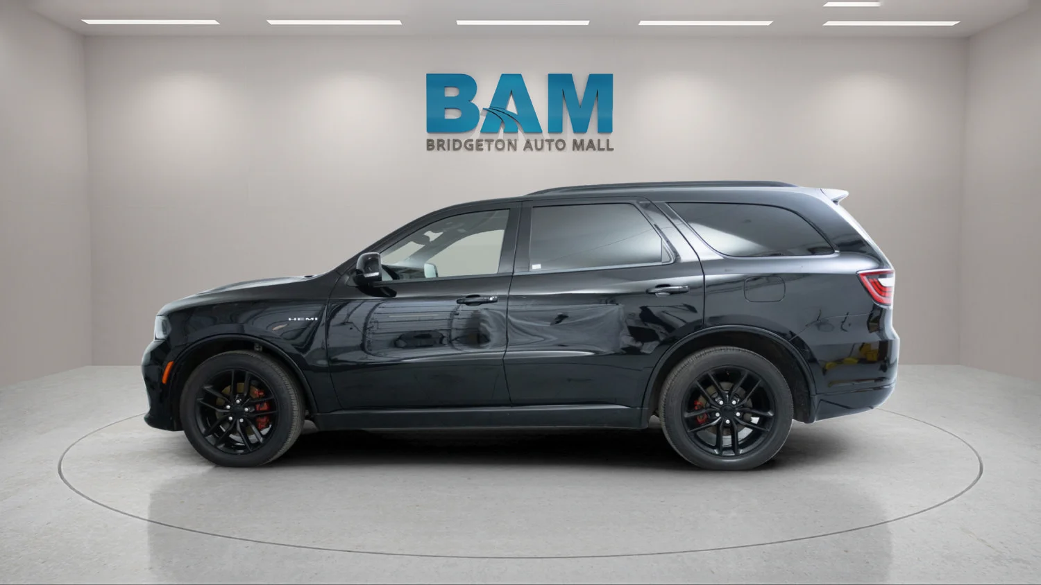 Used 2023 Black Dodge R/T Premium AWD image 4
