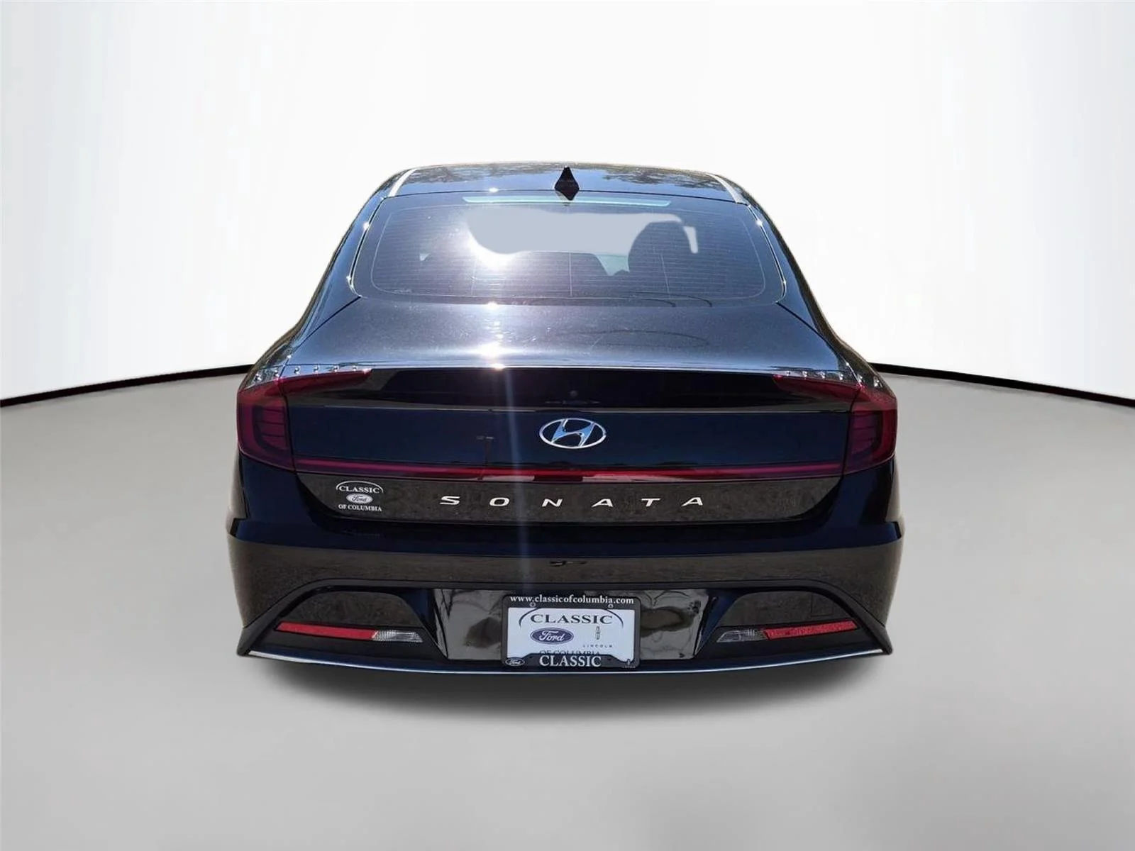 Used 2023 Nocturne Black Hyundai SE image 4
