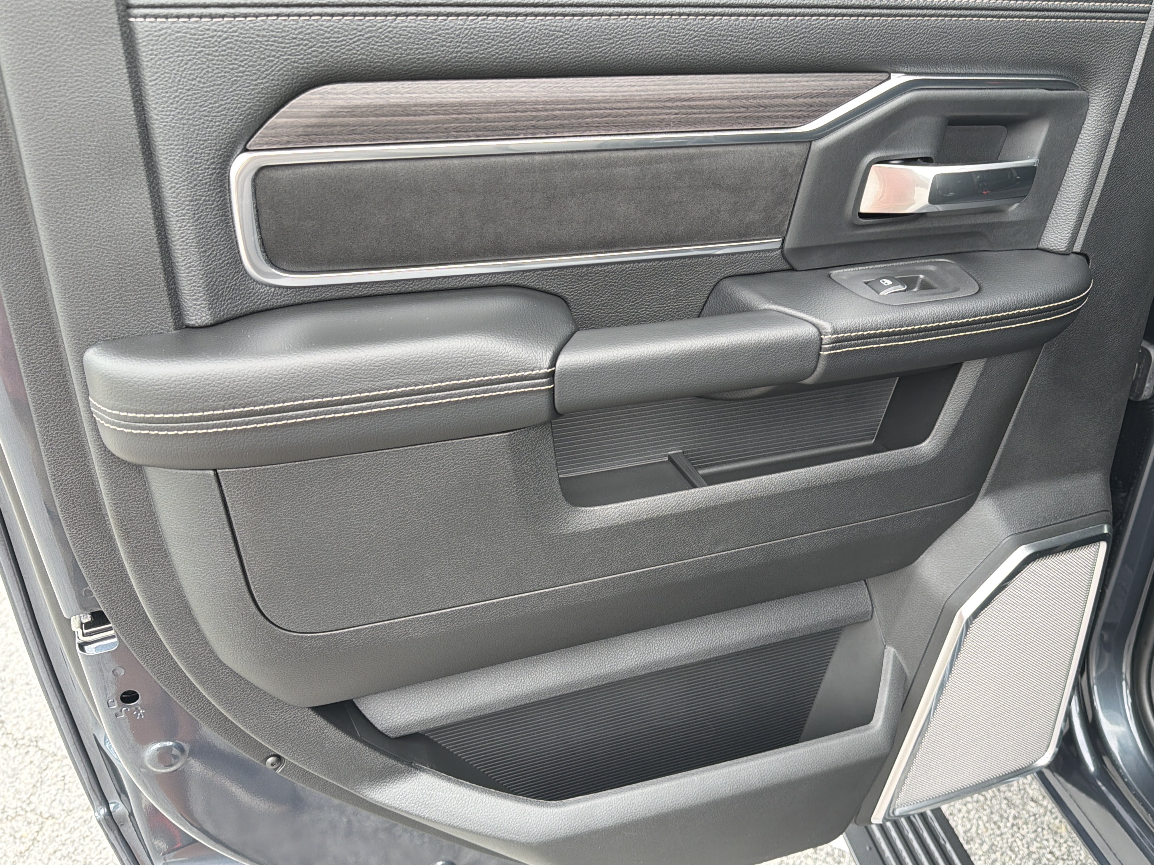 New 2026 Forged Blue Metallic Exterior Paint RAM Laramie image 22