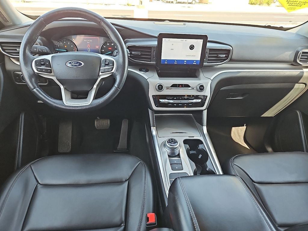 Used 2023 Black Ford XLT image 12