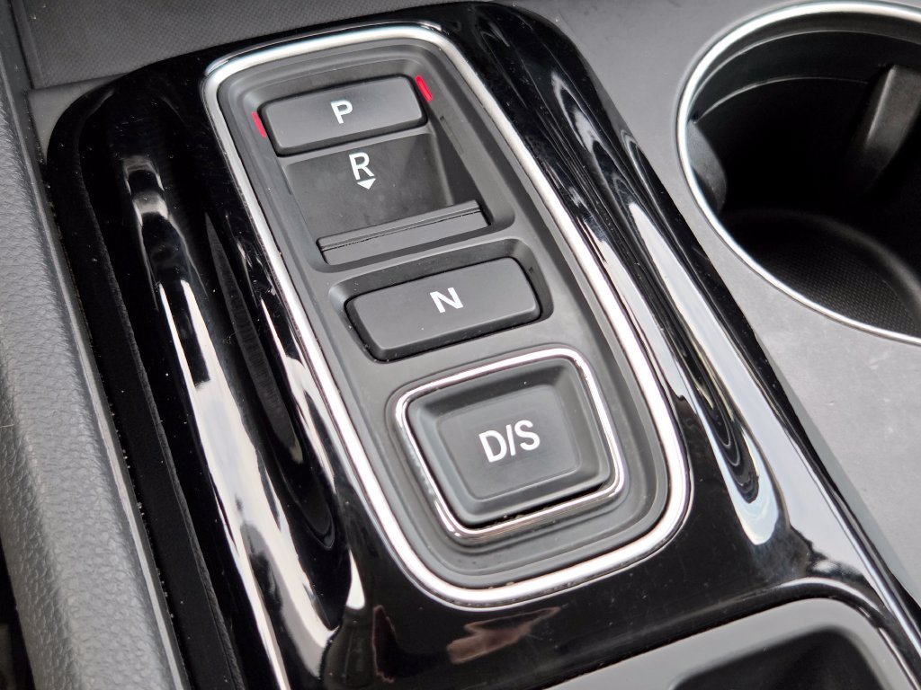 2024 Honda Pilot LX - Photo 34
