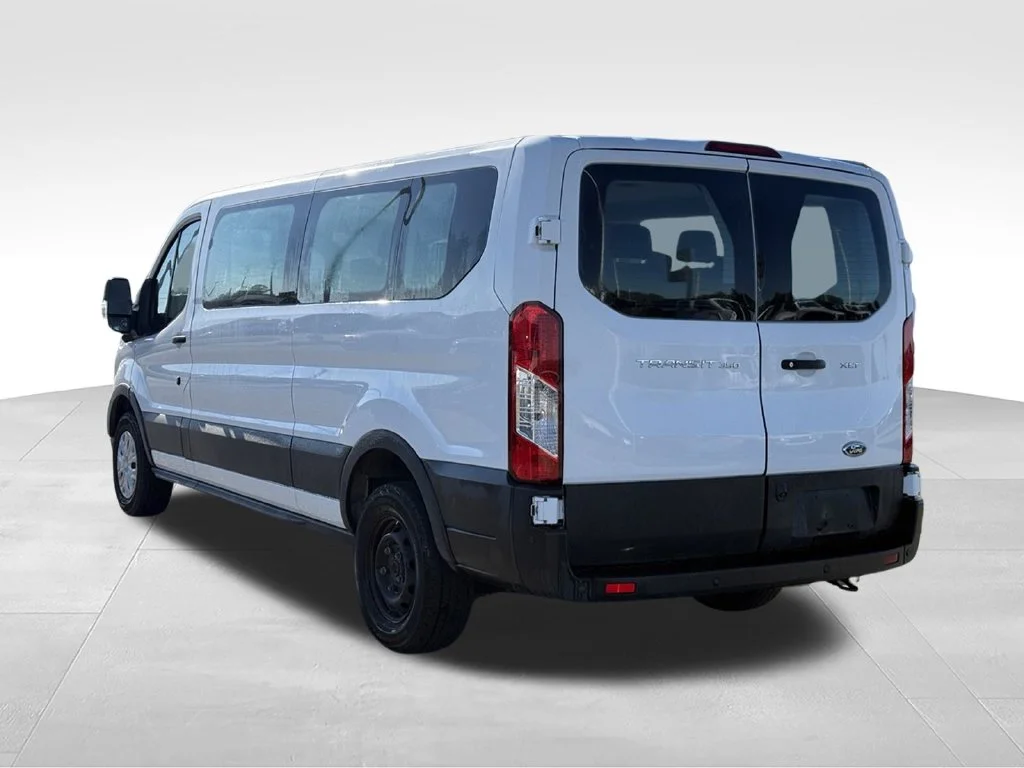 Used 2023 White Ford XLT image 3