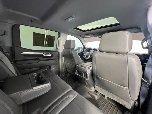 Used 2022 Blue Metallic GMC Elevation image 42