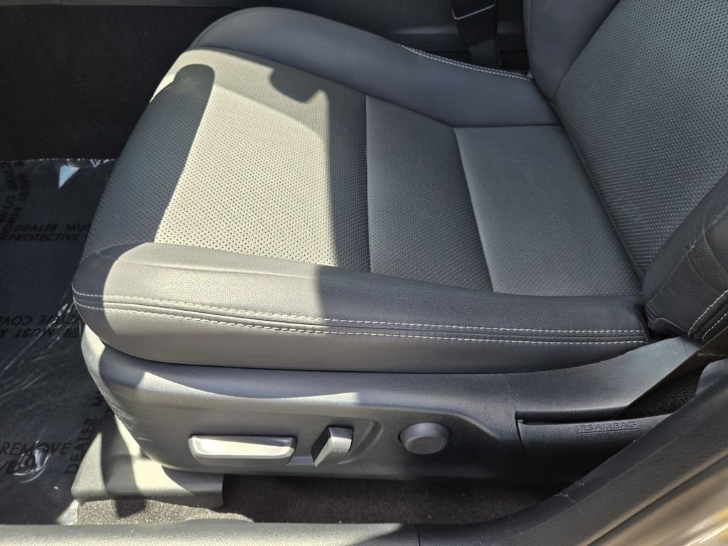 Used 2019 Atomic Silver Lexus Base image 13
