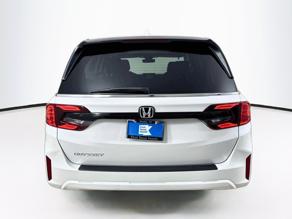 Certified Used 2026 Platinum White Pearl Honda EX-L image 6