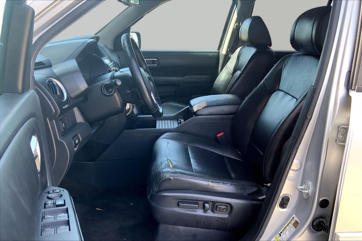 Used 2013 Alabaster Silver Metallic Honda EX-L image 7