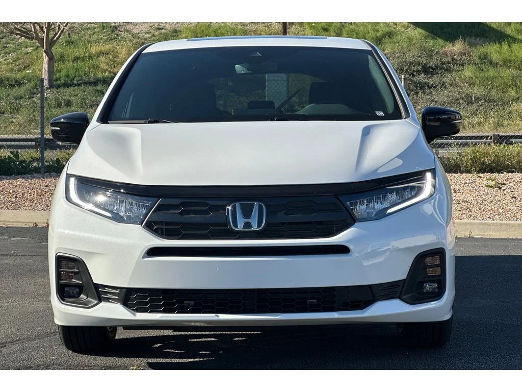 New 2026 Platinum White Pearl Honda Sport-L image 10