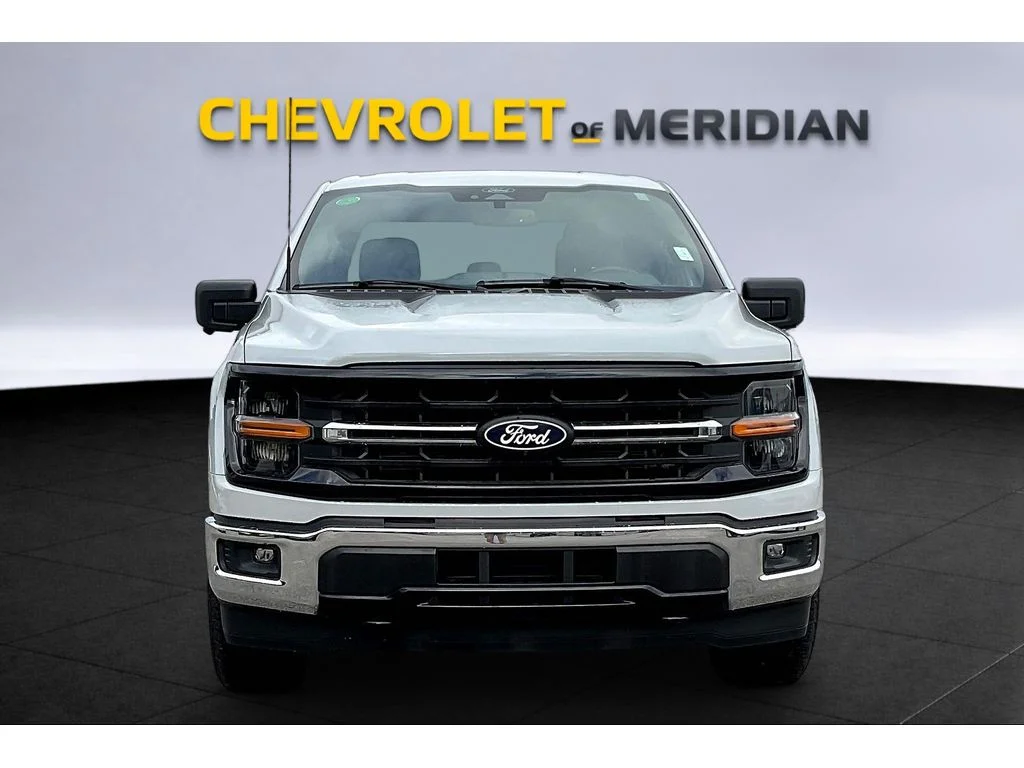 Used 2024  Ford XLT image 3