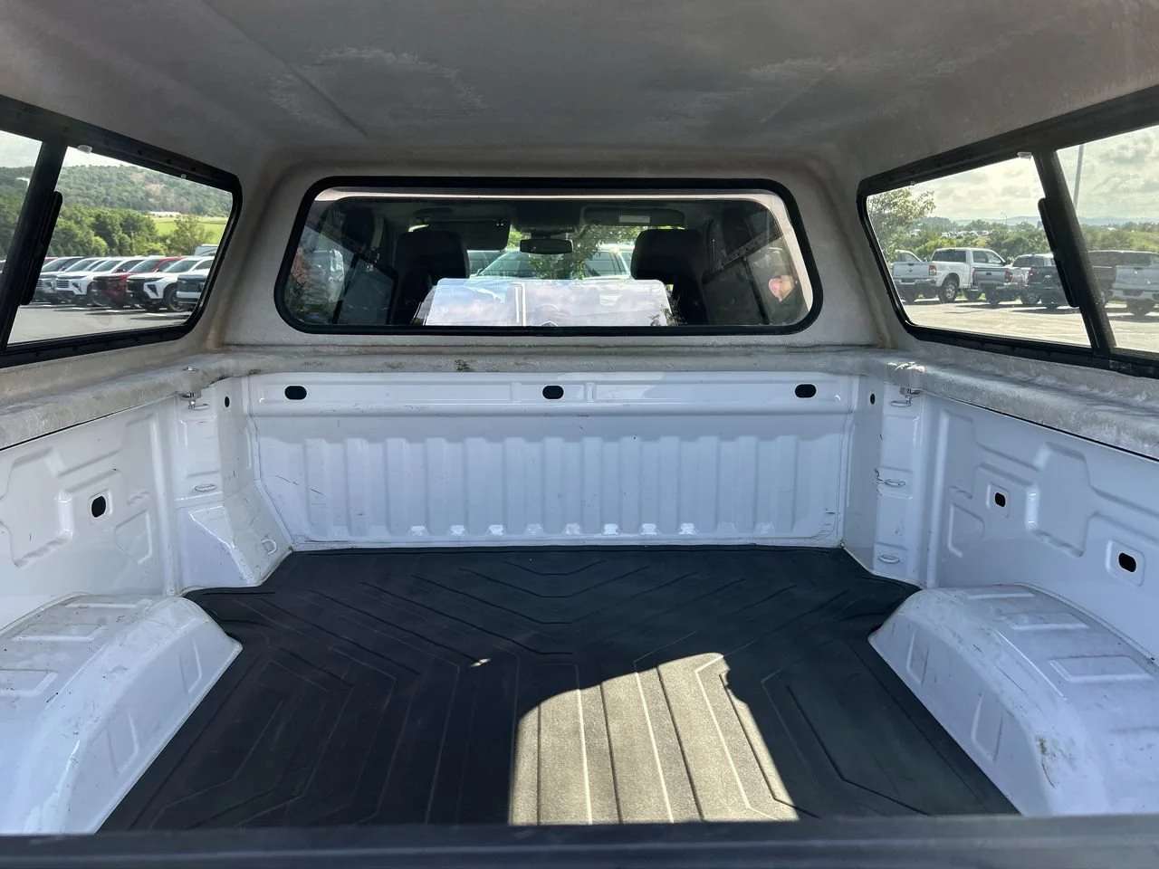Used 2024 Summit White Chevrolet LTZ image 9