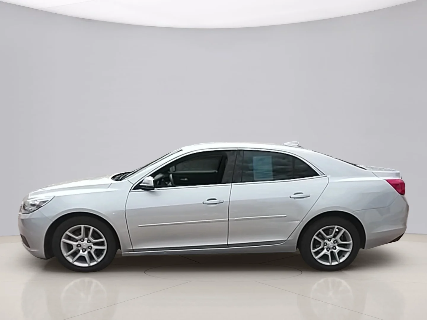 Used 2016 Silver 4 Chevrolet 1LT image 2