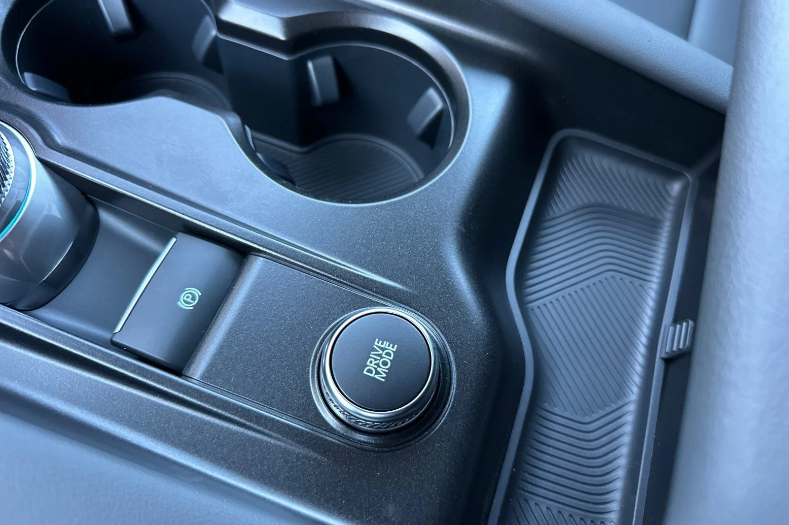 New 2026 Carbonized Gray Metallic Ford Active image 30
