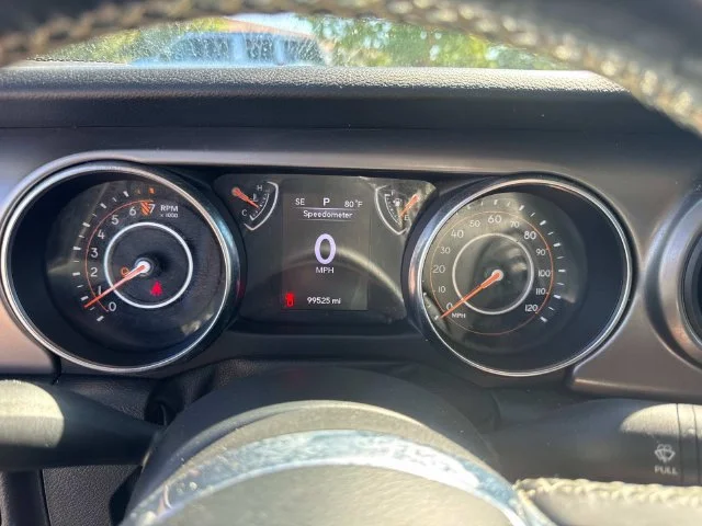 Used 2020 Black Jeep Sport image 35