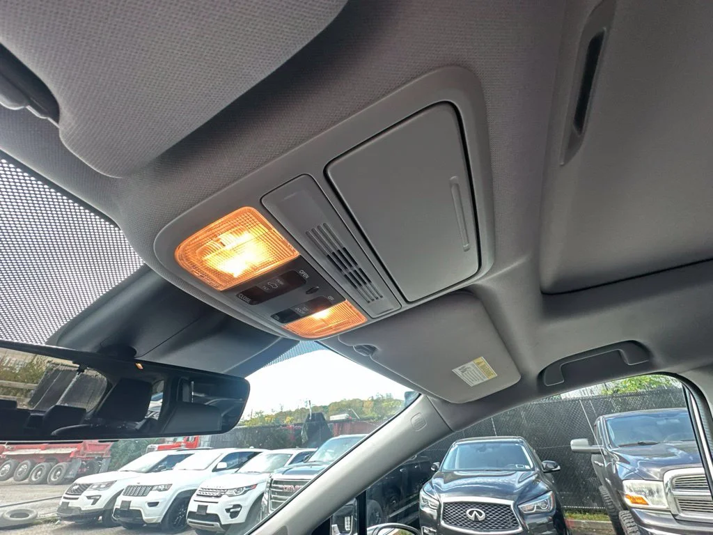 Used 2018  Honda EX-L image 19